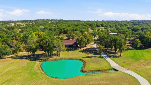 160 Falcon Dr, Weatherford, TX, 76088-2022 | Card Image