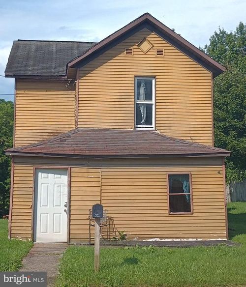 521 W State Ave, TERRA ALTA, WV, 26764-1215 | Card Image