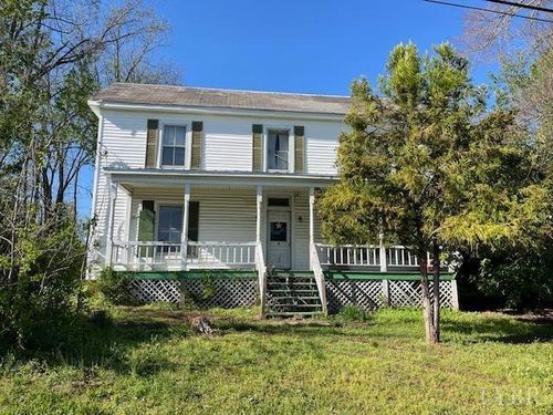 201 Charlotte St, Phenix, VA, 23959-2824 | Card Image
