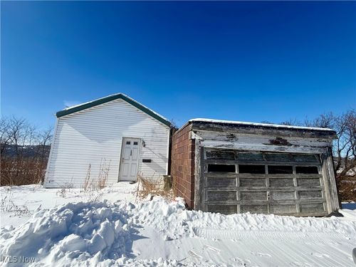 520 Stone Blvd, Wheeling, WV, 26003-3014 | Card Image