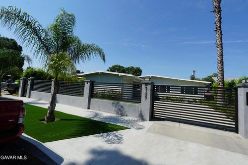 9327 Stanwin Ave, Arleta, CA, 91331-5609 | Card Image