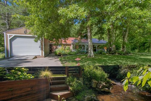 56 Deer Run Rd, Robbinsville, NC, 28771-8529 | Card Image