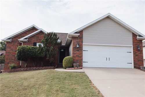 1922 Bradford St, Harrison, AR, 72601-9210 | Card Image