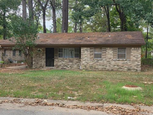 7317 Vega Dr, Little Rock, AR, 72209-8101 | Card Image