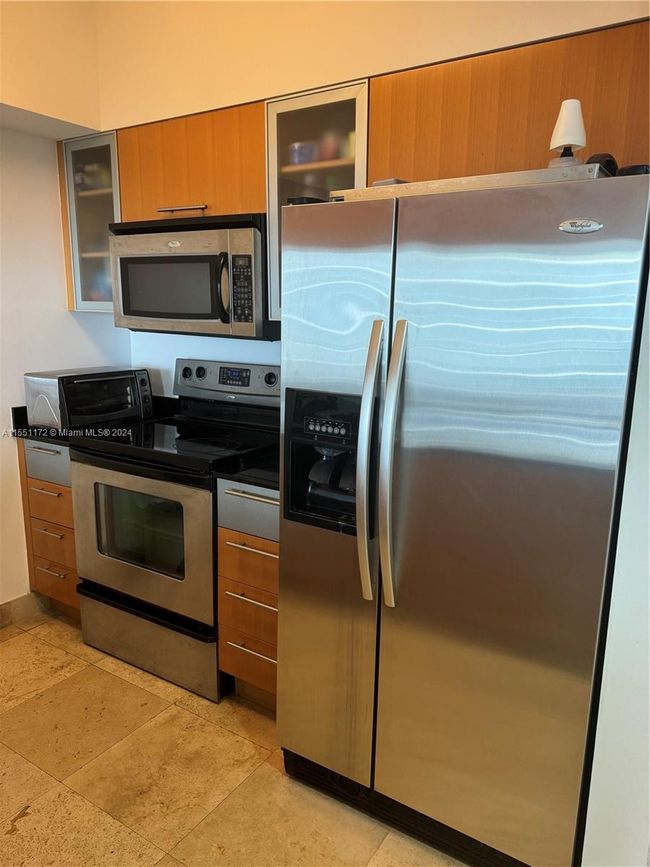 APT-4109 - 1750 N Bayshore Dr, Condo with 1 bedrooms, 1 bathrooms and null parking in Miami FL | Image 5