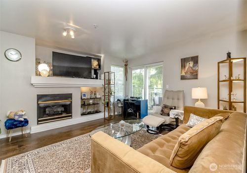 1201-12403 4th Ave W, Everett, WA, 98204-5714 | Card Image