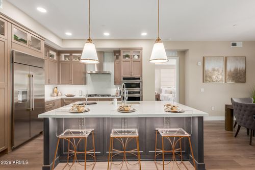 246-5250 E Deer Valley Dr, Phoenix, AZ, 85054-5715 | Card Image