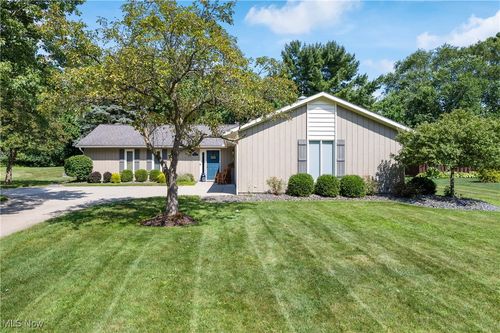 6838 Grant Dr, Westfield Center, OH, 44251-9712 | Card Image