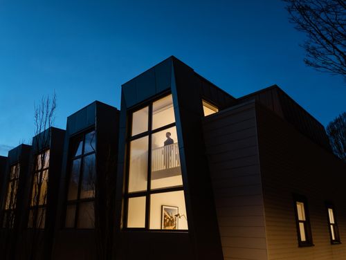 5-6 W 17th Ave, Vancouver, BC, V5Y1Z4 | Card Image