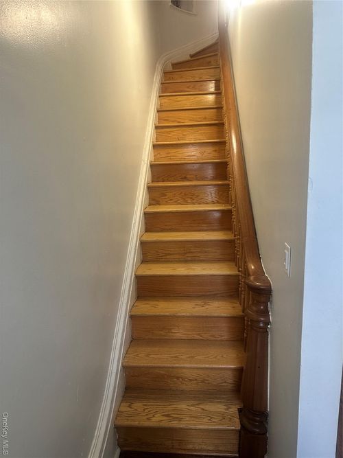 125 Vanderbilt Ave, Brooklyn, NY, 11205-2303 | Card Image