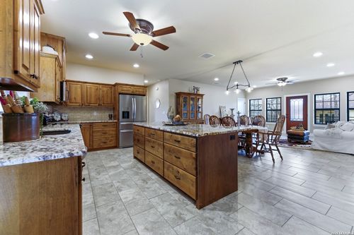 203 UNIT B Champions Blvd, La Vernia, TX, 78121-5256 | Card Image