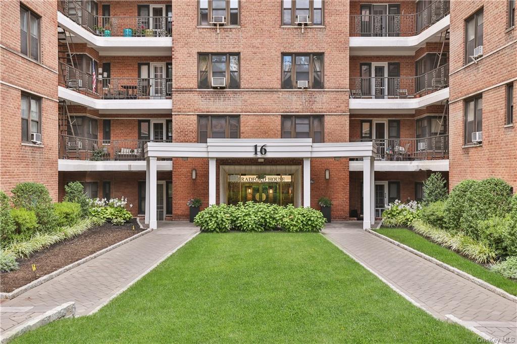 1l 16 N Broadway, Sold in White Plains Zoocasa