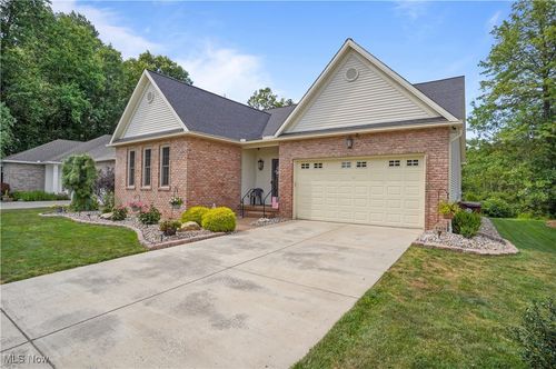 4420 Abbey Rd W, Canfield, OH, 44406-7032 | Card Image