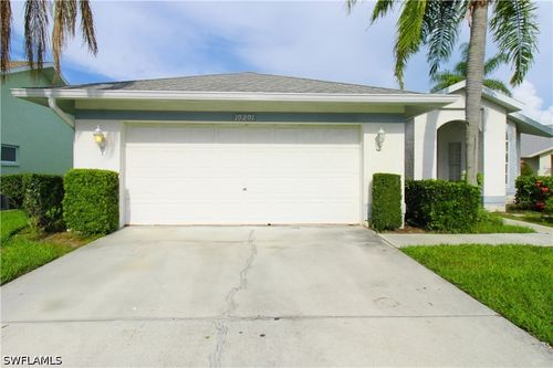10201 Regent Cir, NAPLES, FL, 34109-1595 | Card Image