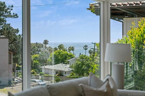 4414 Piedmont Dr, San Diego, CA, 92107-4137 | Card Image