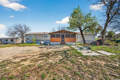 21960 Priest Rd, Elmendorf, TX, 78112-9714 | Card Image