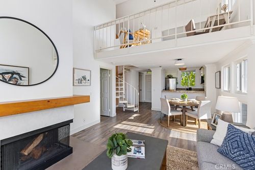 b401-20371 Bluffside Cir, Huntington Beach, CA, 92646-8529 | Card Image
