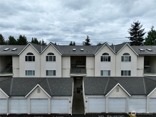 b303-440 Maple Ave Sw, Renton, WA, 98057-2803 | Card Image