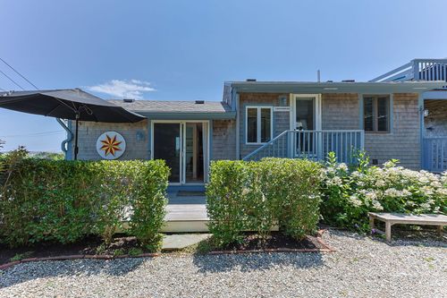 unit-2-852 Commercial St, Provincetown, MA, 02657-1794 | Card Image