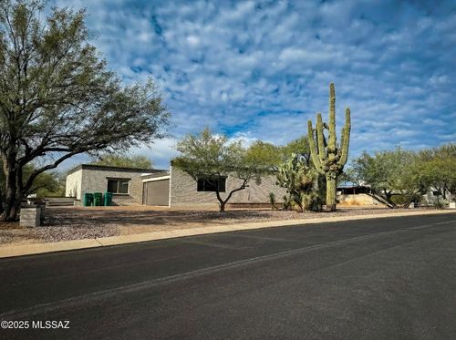 3339 N Calle Poco, Tucson, AZ, 85750 | Card Image
