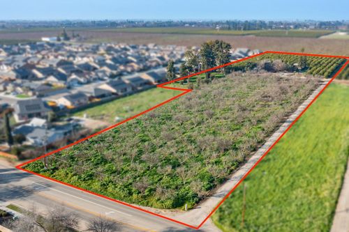 19282 E South Ave, Reedley, CA, 93654-9648 | Card Image