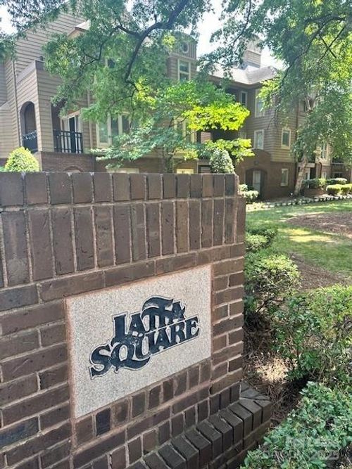 1109 E Morehead St, Charlotte, NC, 28204-2945 | Card Image