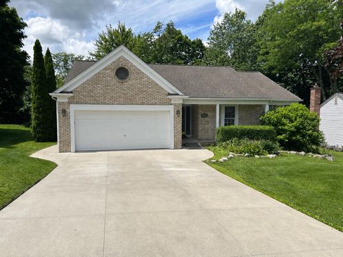 211 Whitney Dr, Rochester Hills, MI, 48307-2859 | Card Image