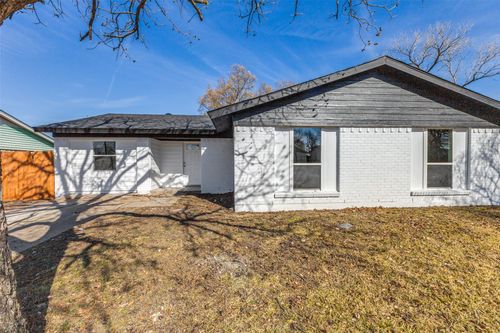 9505 Frostwood St, Dallas, TX, 75217-2551 | Card Image