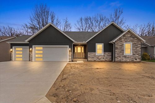 53712 Terre Verde Hills Ct, South Bend, IN, 46628-5641 | Card Image