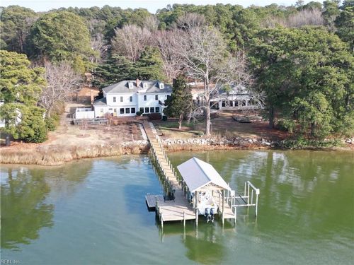 1809 Calthrop Neck Rd, Yorktown, VA, 23693-2124 | Card Image