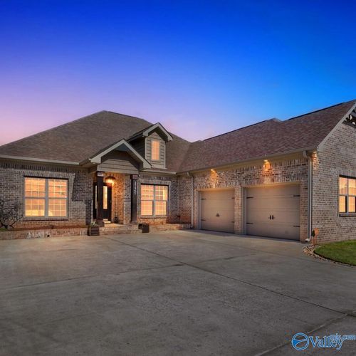 27545 Carrington Ct, Athens, AL, 35613-6463 | Card Image