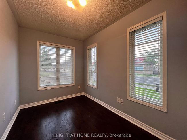 156 Fairhill Ave, House attached with 4 bedrooms, 3 bathrooms and 2 parking in Brampton ON | Image 9