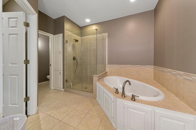 29 Main bathroom.jpg | Image 32