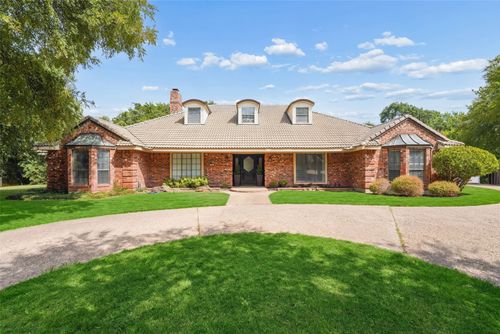 803 Green Tree Ct, Duncanville, TX, 75137-2922 | Card Image