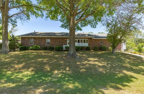 111 S Ziegler St, Pilot Knob, MO, 63663-7802 | Card Image