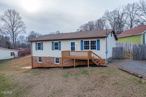 235 Chestnut St, Church Hill, TN, 37642-6132 | Card Image