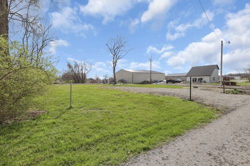 13090 Maple Rd Ne, Thornville, OH, 43076-8121 | Card Image