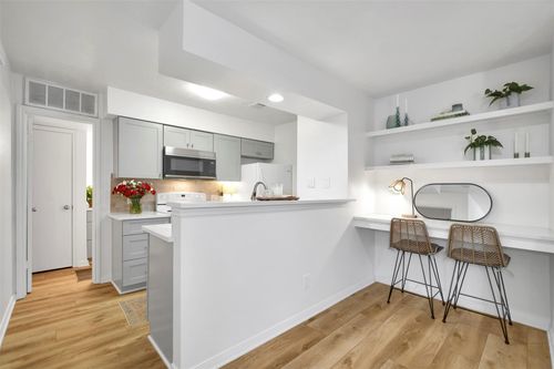 apt-d9-2401 Sycamore Ave, Huntsville, TX, 77340-6163 | Card Image