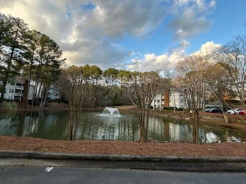 1376 Keys Lake Dr Ne, Brookhaven, GA, 30319-4106 | Card Image