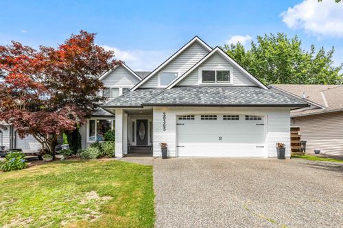20365 91b Ave, Langley, BC, V1M2G1 | Card Image