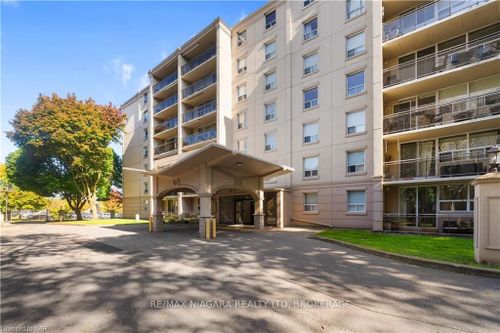 306-6390 Huggins St, Niagara Falls, ON, L2J1H1 | Card Image