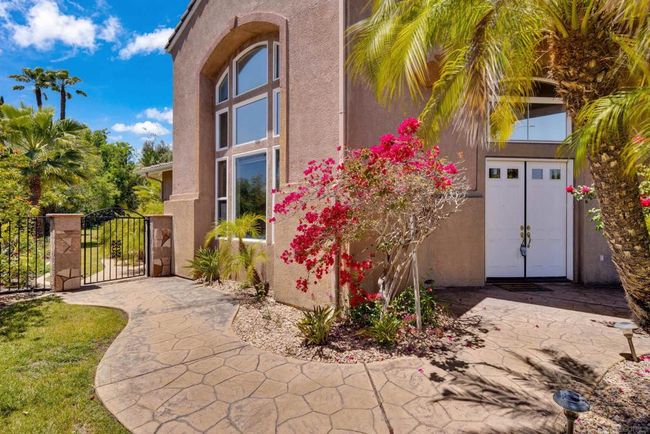 1288 Sunrise Way, House other with 5 bedrooms, 4 bathrooms and 6 parking in Escondido CA | Image 4