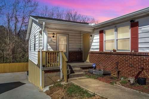 8117 Bonnafair Dr, Hermitage, TN, 37076-1004 | Card Image