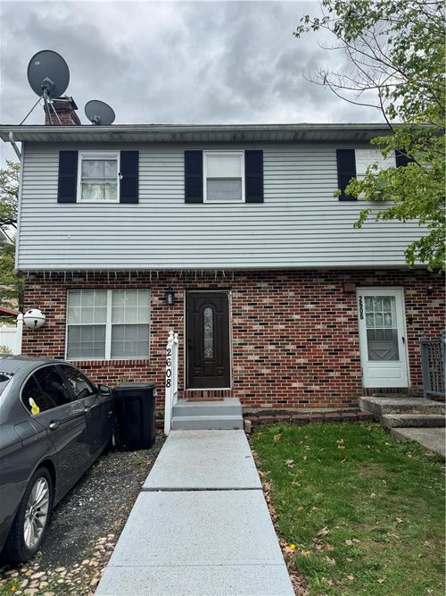 2608 Sw Arch Street, Allentown City, PA, 18103 | Card Image