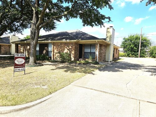 5715 Cancun Dr, North Richland Hills, TX, 76180-6131 | Card Image