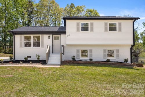 410 York Rd, Troutman, NC, 28166-9651 | Card Image