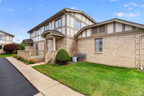 42015 Imperial Ln, Clinton Township, MI, 48038-1974 | Card Image