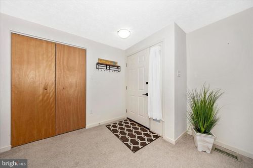 3 Contour Rd, MOUNT AIRY, MD, 21771-5672 | Card Image