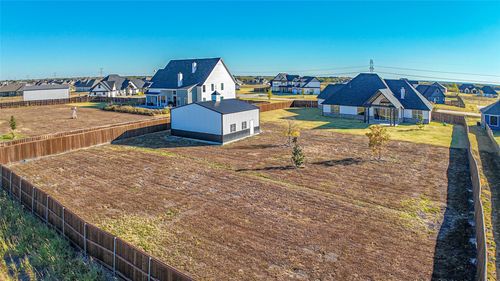 2051 Constitution Ct, Nevada, TX, 75173-1256 | Card Image