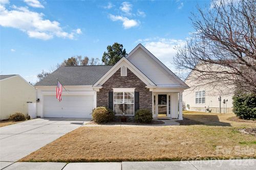 9708 Kestral Ridge Dr, Charlotte, NC, 28269-6211 | Card Image